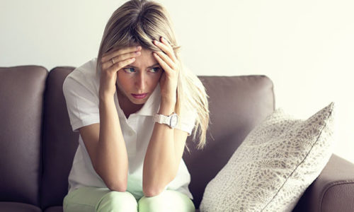 Послеродовая депрессия: «Женщина в этом состоянии не виновата». Разговор с гинекологом
